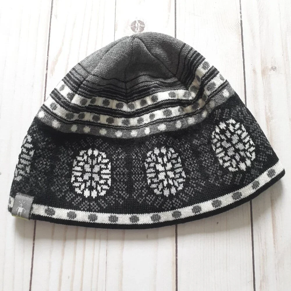 Smartwool Kid's Beanie & Wintersport Over The Calf Socks Black & Charcoal Size M